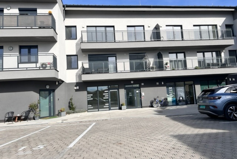 Pezinská 11 , Malacky